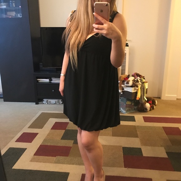 Guess bubble dress - Picture 2 of 4